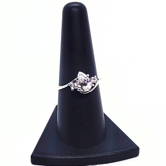 Jewelry - 👣3/$20. Elegant White Gold Plated Ring Pear Shape